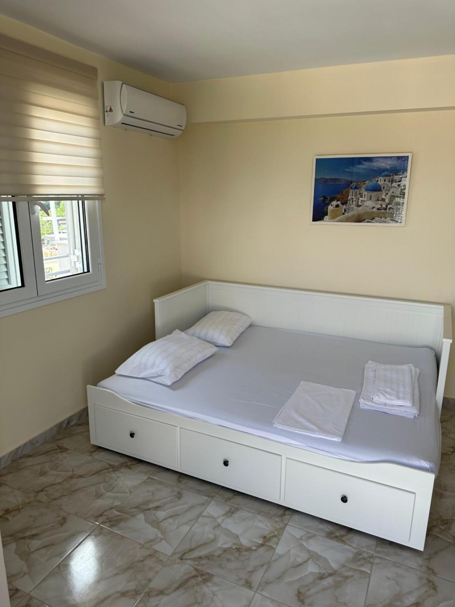 Eretria Apartment מראה חיצוני תמונה